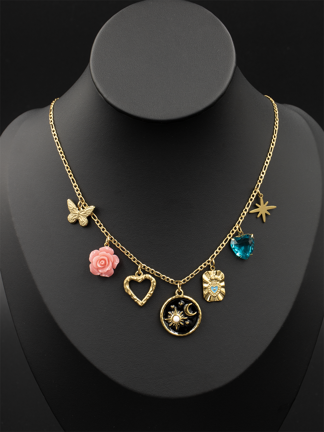 Gold Figaro Chain / 02