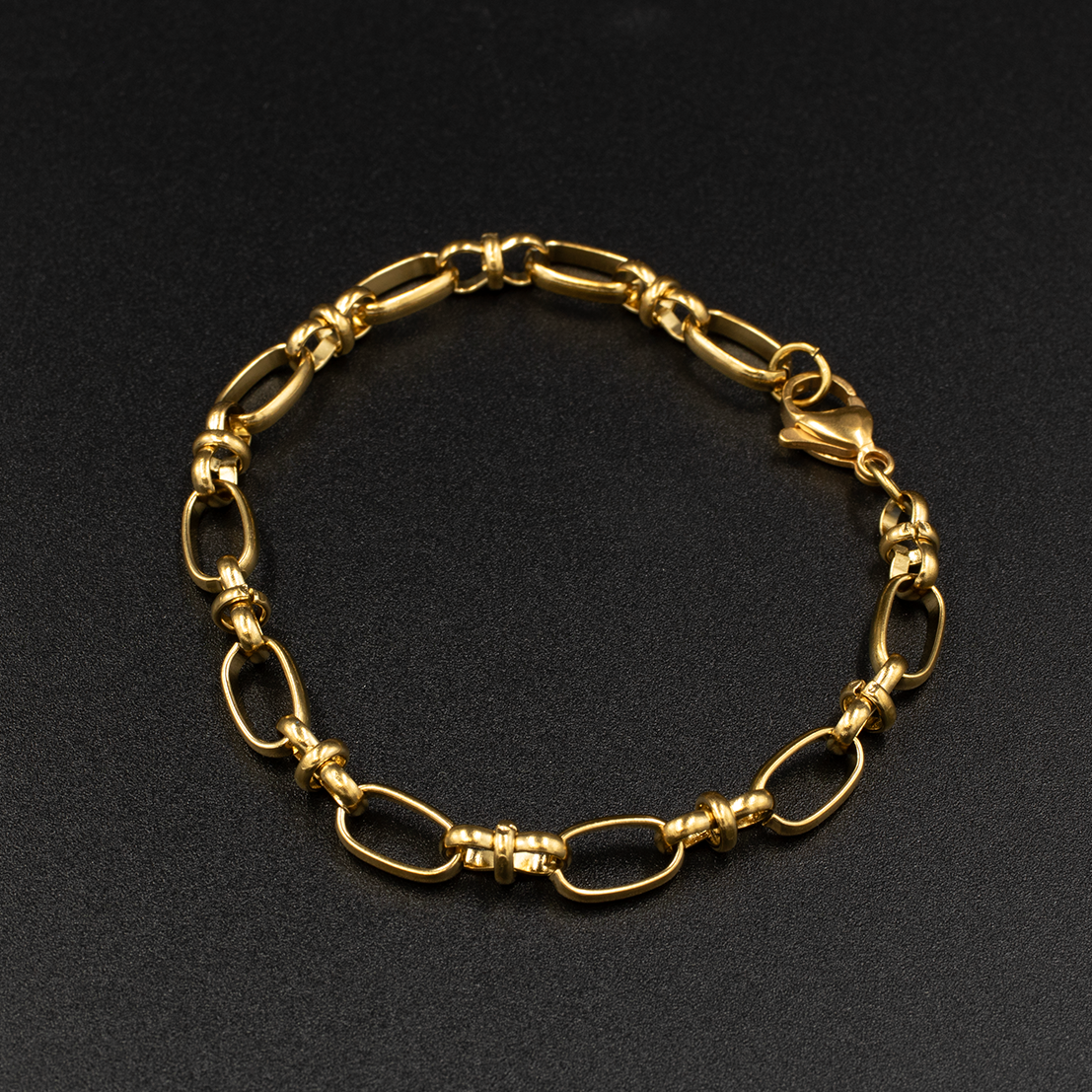 Gold Oval Links Bracelet 2