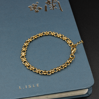 Gold Round Interlocking Links Bracelet
