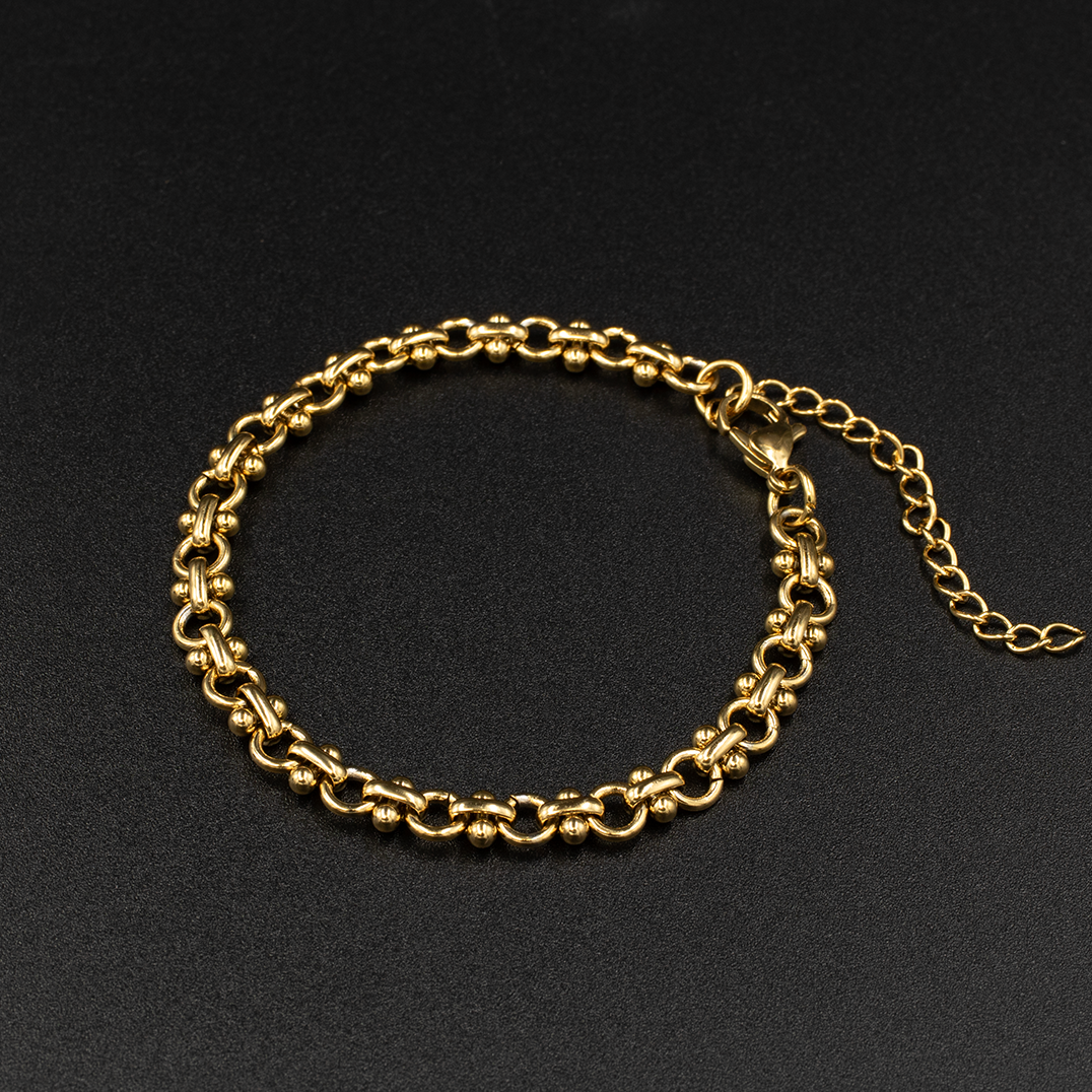 Gold Round Interlocking Links Bracelet
