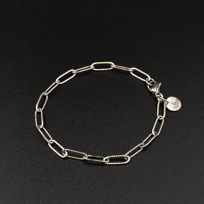 Textured Paperclip Link Bracelet