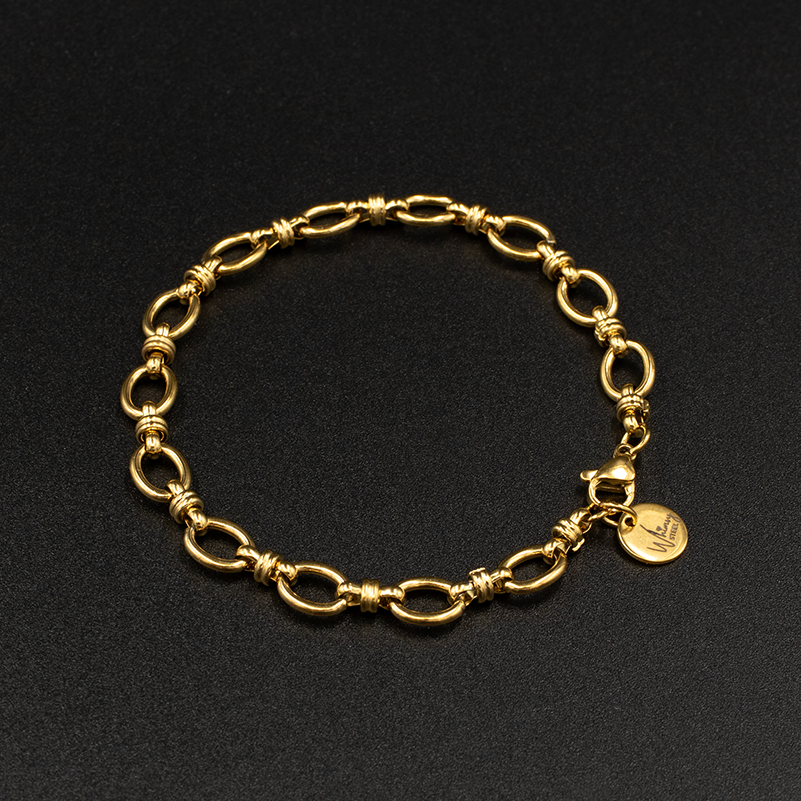 Gold Oval Links Bracelet