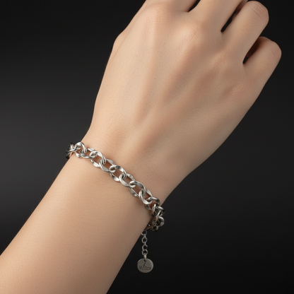 Hammered Link Bracelet / 18